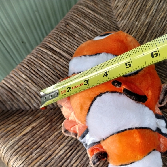 โDisney Parks Finding Nemo 9" Plush Stuffed Animal Orange Clown Fish - Picture 13 of 13